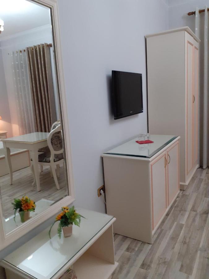 Hotel Guri Elbasan Extérieur photo