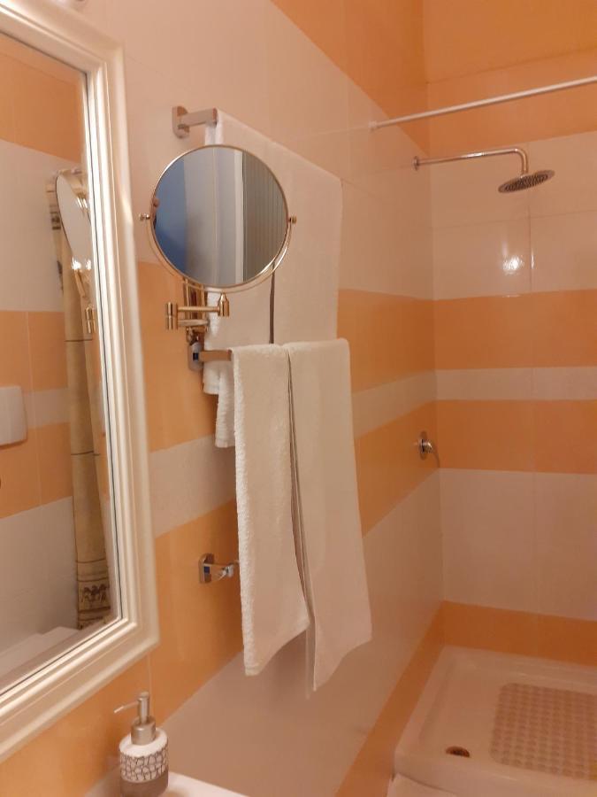 Hotel Guri Elbasan Extérieur photo