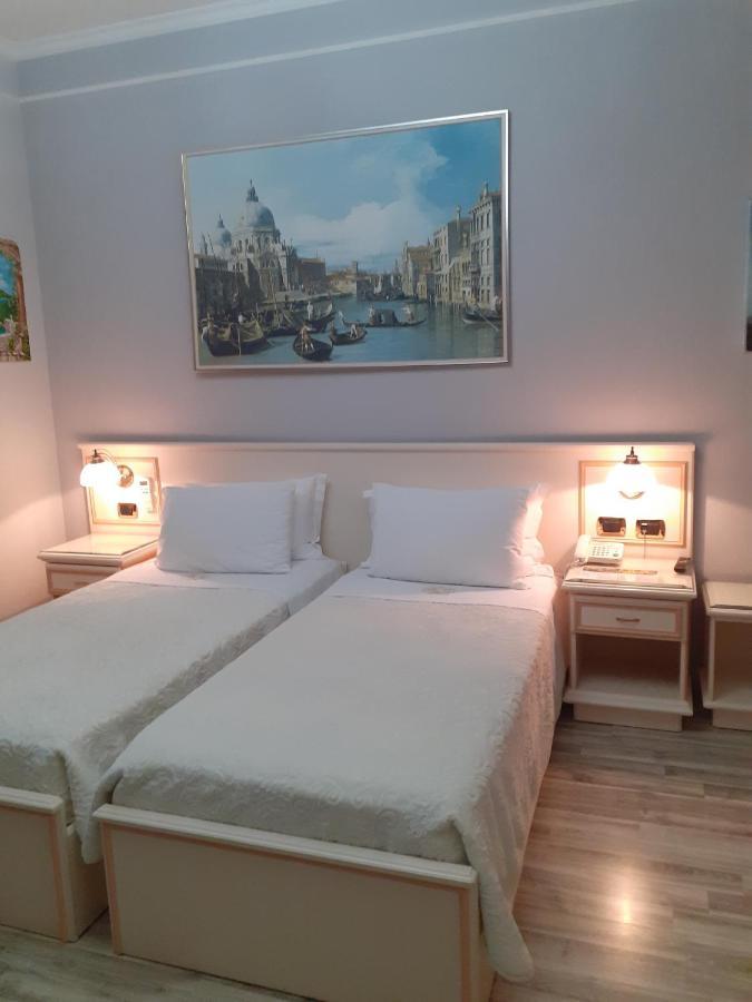 Hotel Guri Elbasan Extérieur photo