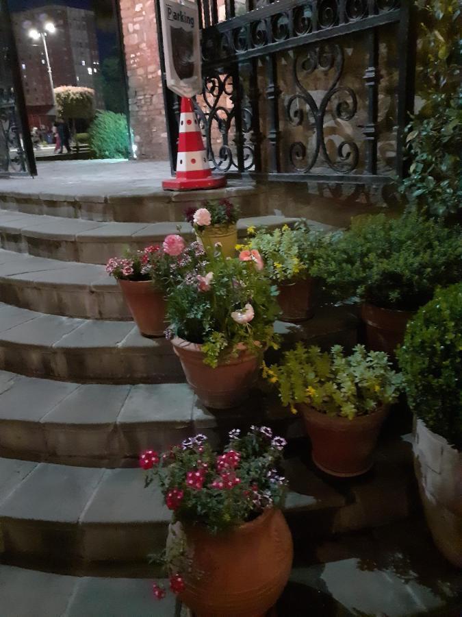 Hotel Guri Elbasan Extérieur photo