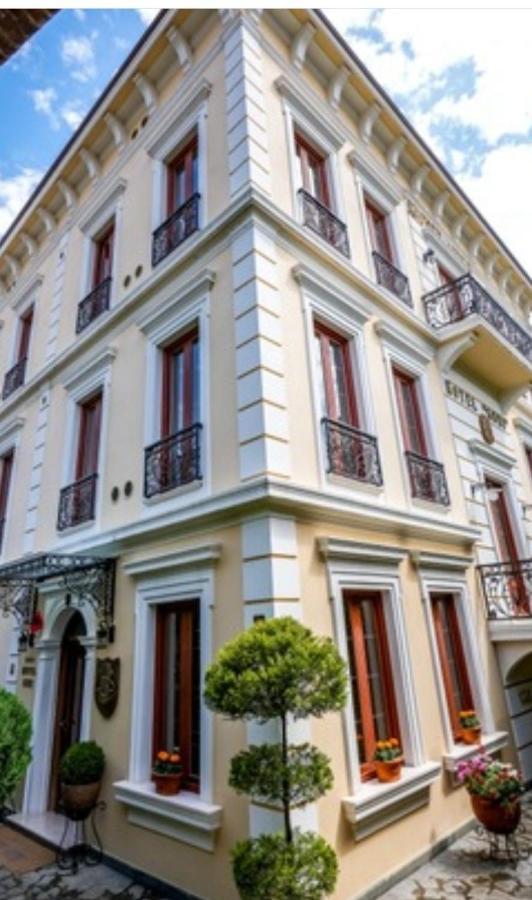 Hotel Guri Elbasan Extérieur photo