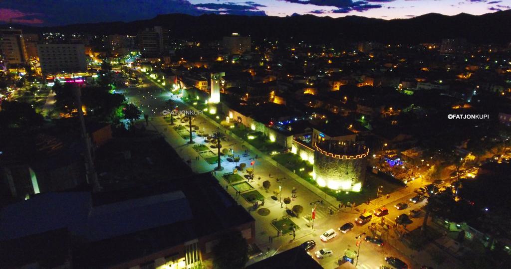 Hotel Guri Elbasan Extérieur photo